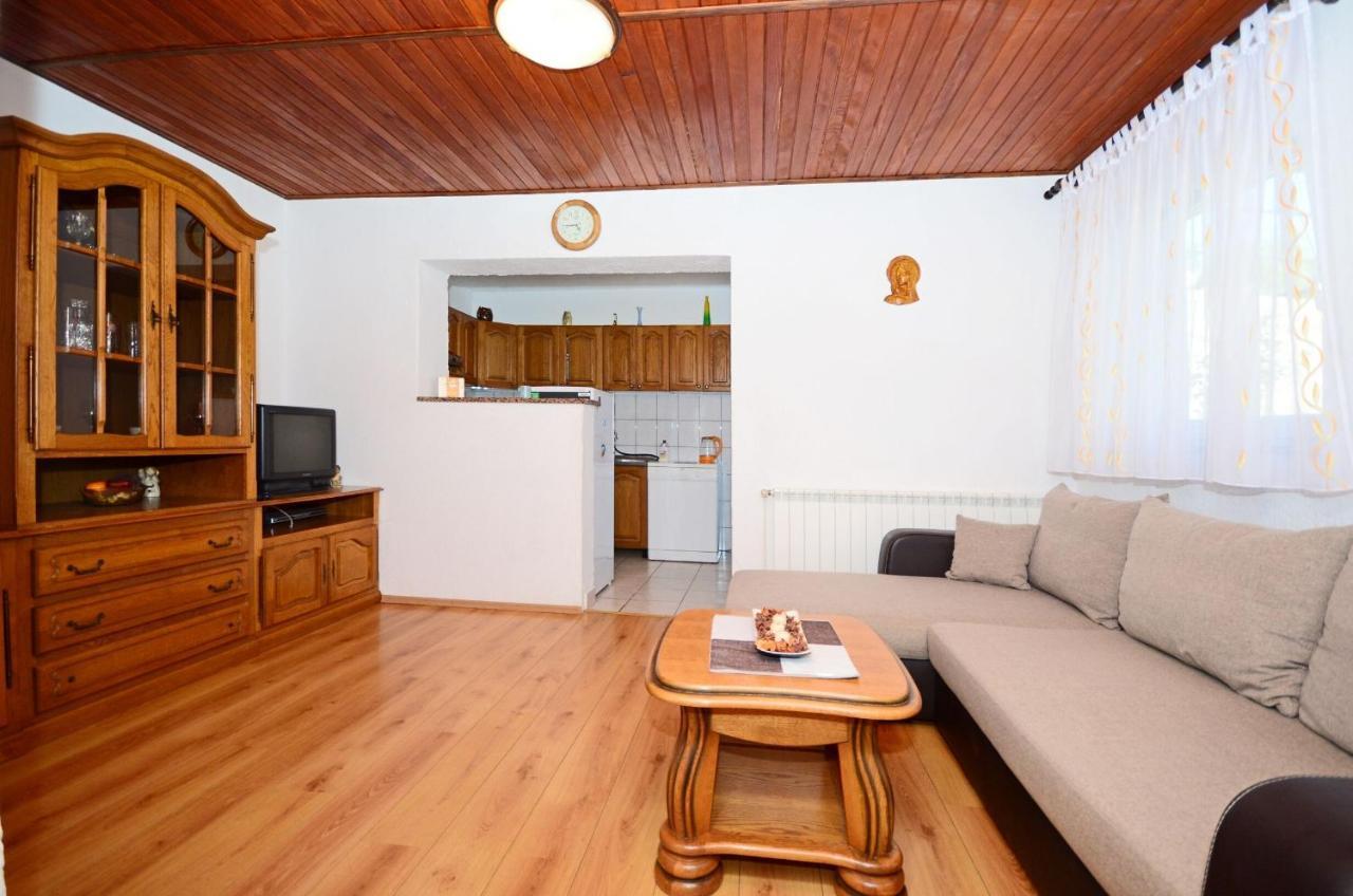 Apartments Marija Ivana Senj  Eksteriør bilde